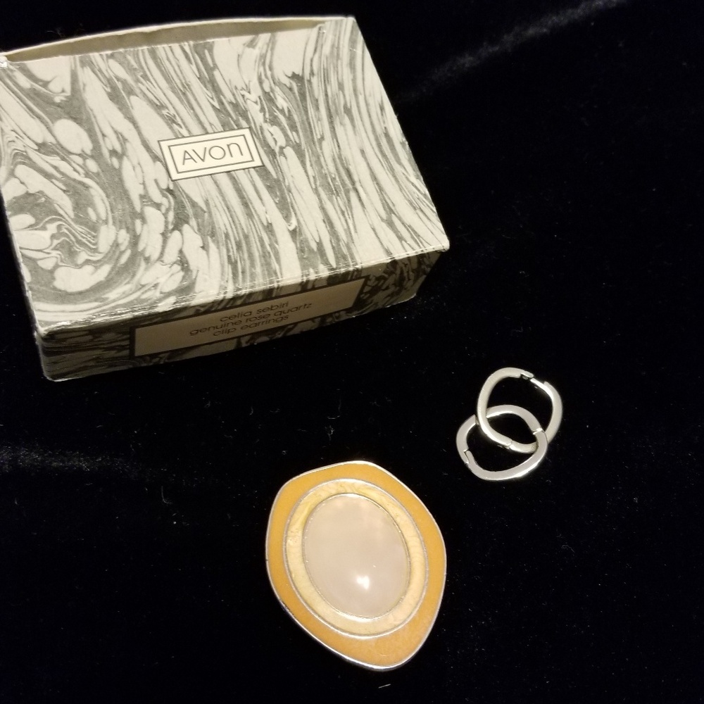 Collectable Avon rose quartz set - Picture 3 of 6